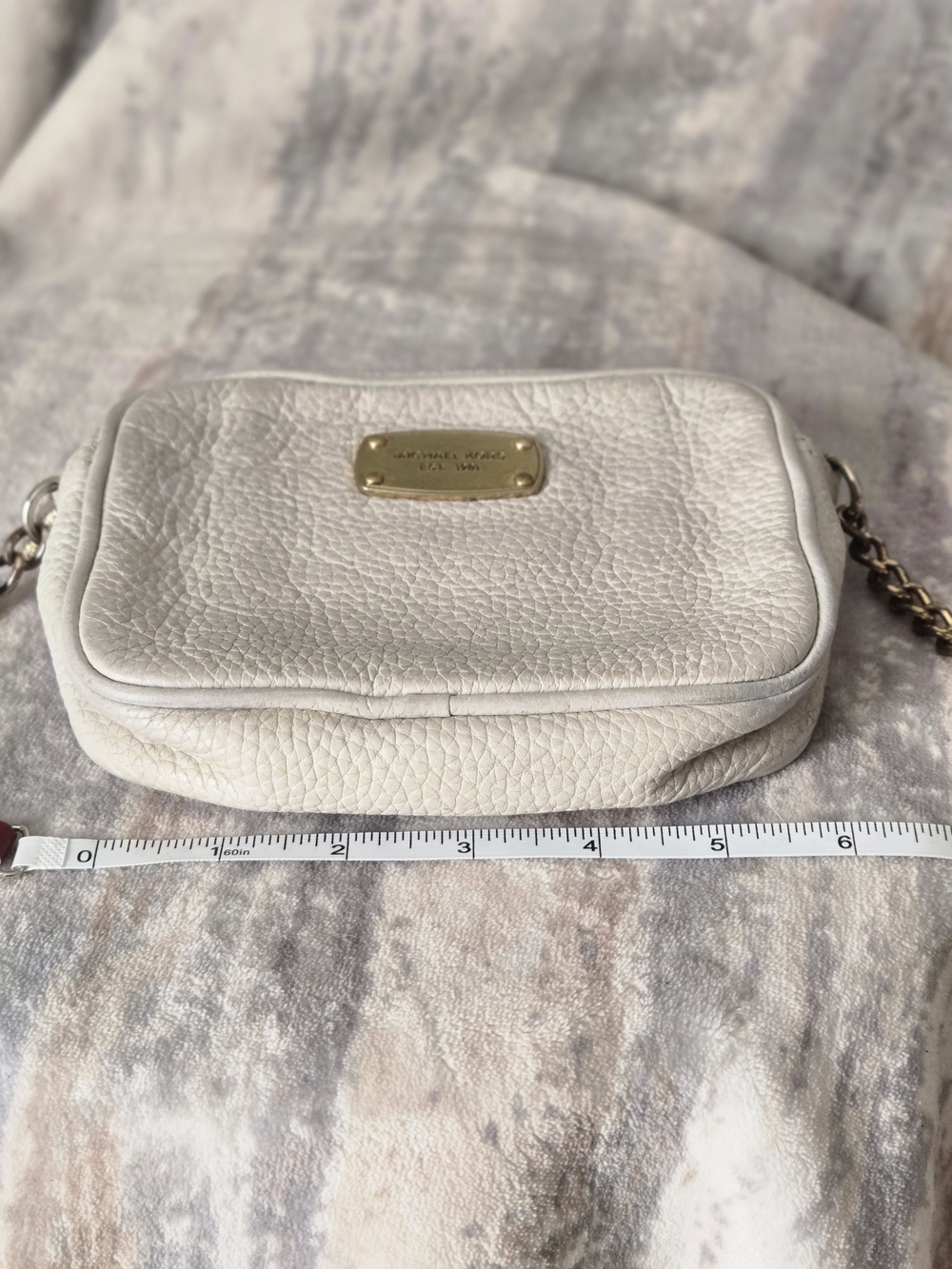 Mini Michael Kors Off White Pebbled Leather Crossbody Bag - Picture 12 of 13